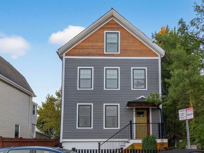 Building Photo - 409 Norfolk St