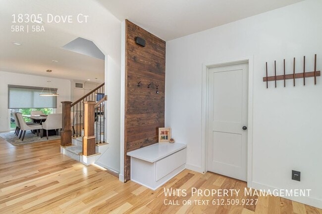 Building Photo - 18305 Dove Ct