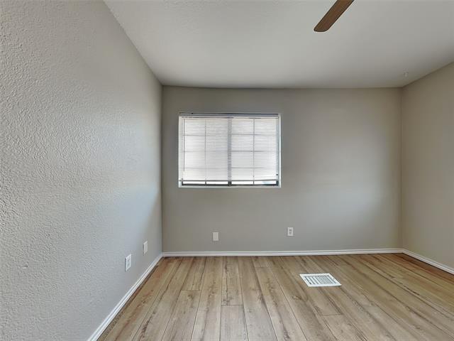 Building Photo - 751 Meadowcreek Ct