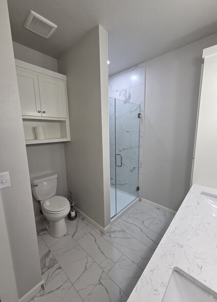 MasterBathroom-BedRoom2 - 458 Elm Ave