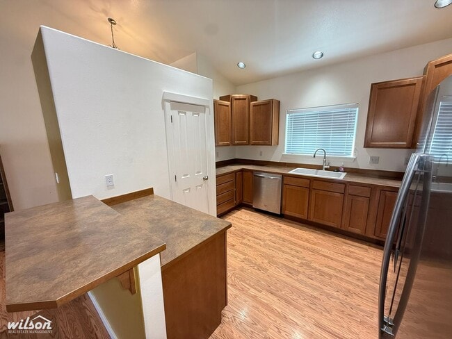 Building Photo - 1501 S 71st Ave