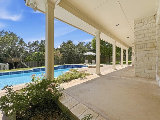 Building Photo - 6 Candleleaf Ct
