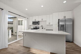 Building Photo - Brand new!