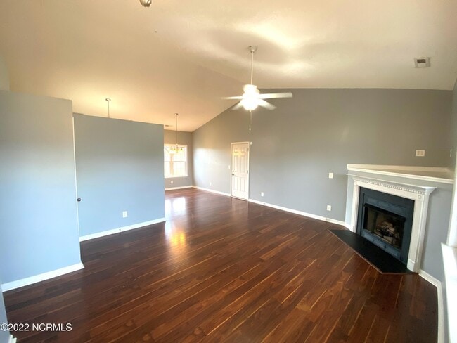 Building Photo - 125 Hardin Dr