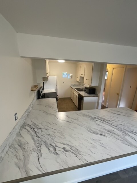 Building Photo - 935 N 85th St