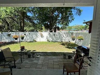 Building Photo - BRAND NEW HOME 2022 - All new appliances! Home is fully furnished!