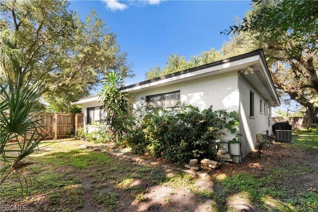 Building Photo - 1373 Morningside Dr