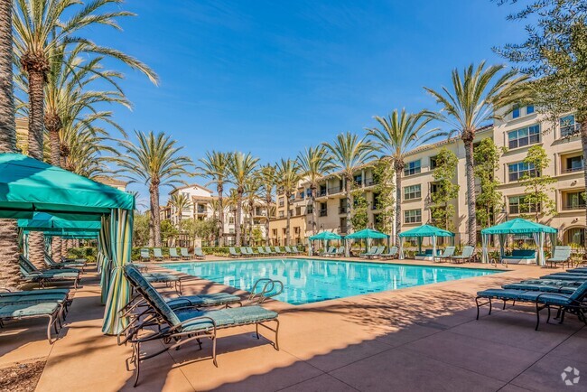 Cabana Pool - Pacific Ridge