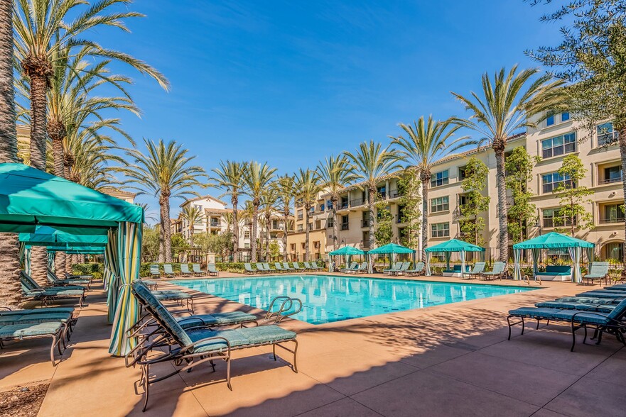 Cabana Pool - Pacific Ridge