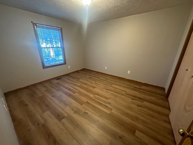 Building Photo - 1303 W Taylor St