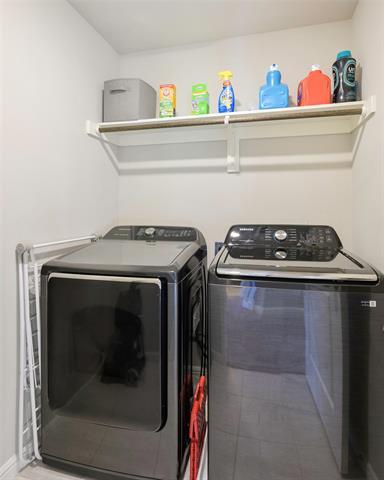 Building Photo - 1577 Joy Dr