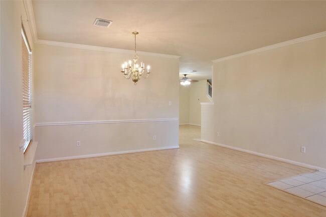 Building Photo - 3215 Cumberland Ct