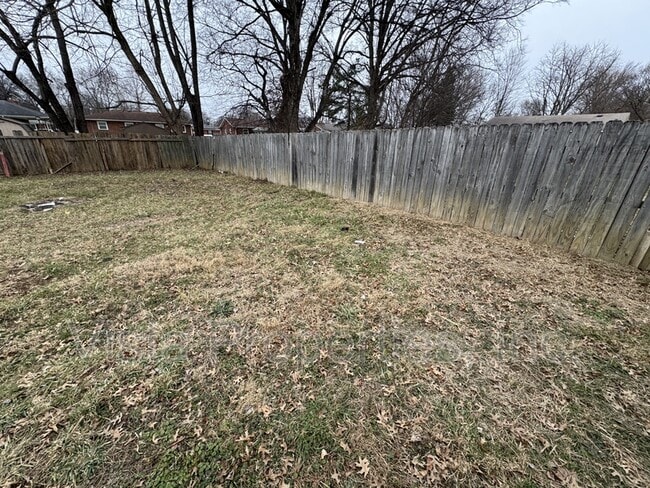 Building Photo - 3428 Fern Lea Rd