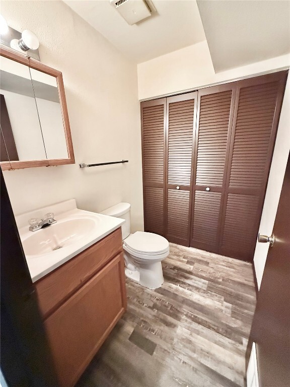 Building Photo - 709 Michael St