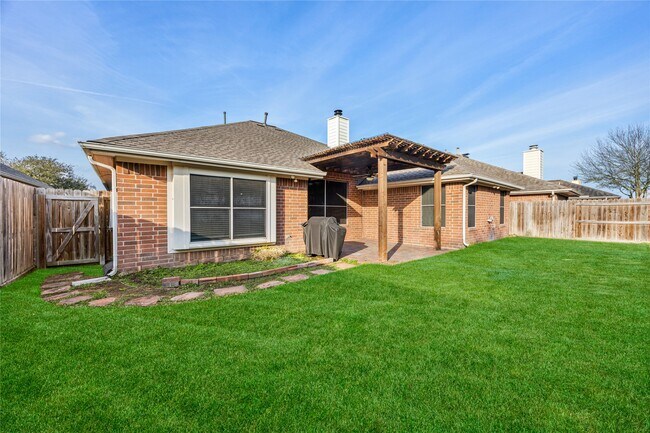 Building Photo - 19718 Gable Woods Dr