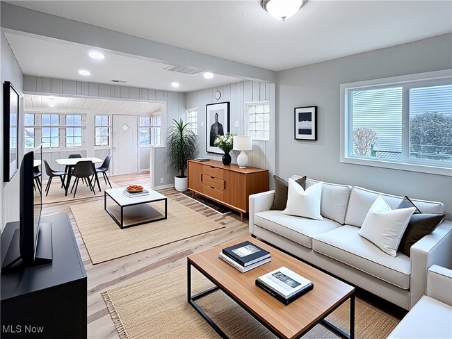 Building Photo - 38599 Plains Ct