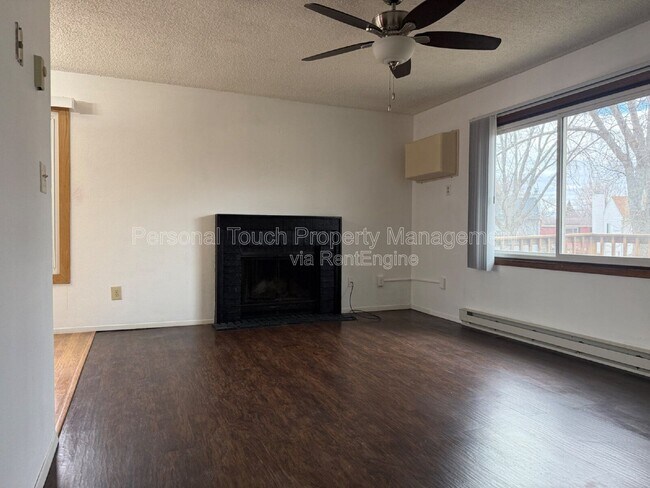 Building Photo - 2131 2nd Ave E