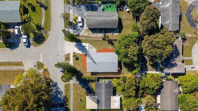 Building Photo - 2171 NW 29th Ave