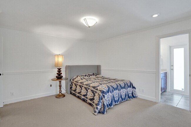 Building Photo - 4130 Georges Way