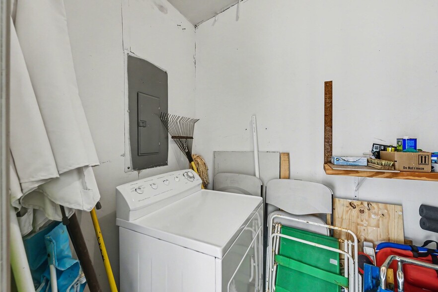 Building Photo - 1265 Marshview Dr