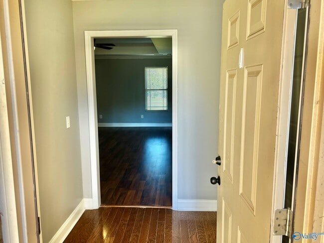 Building Photo - 105 Summerset Ln