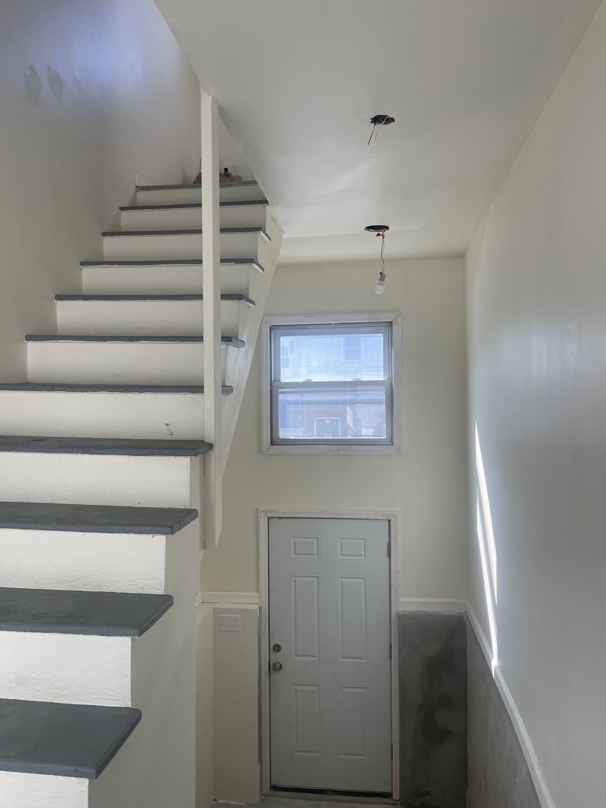 Building Photo - 242 Union Ave