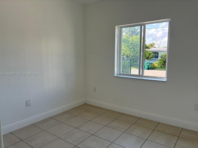 Building Photo - 2916 NW 51st St