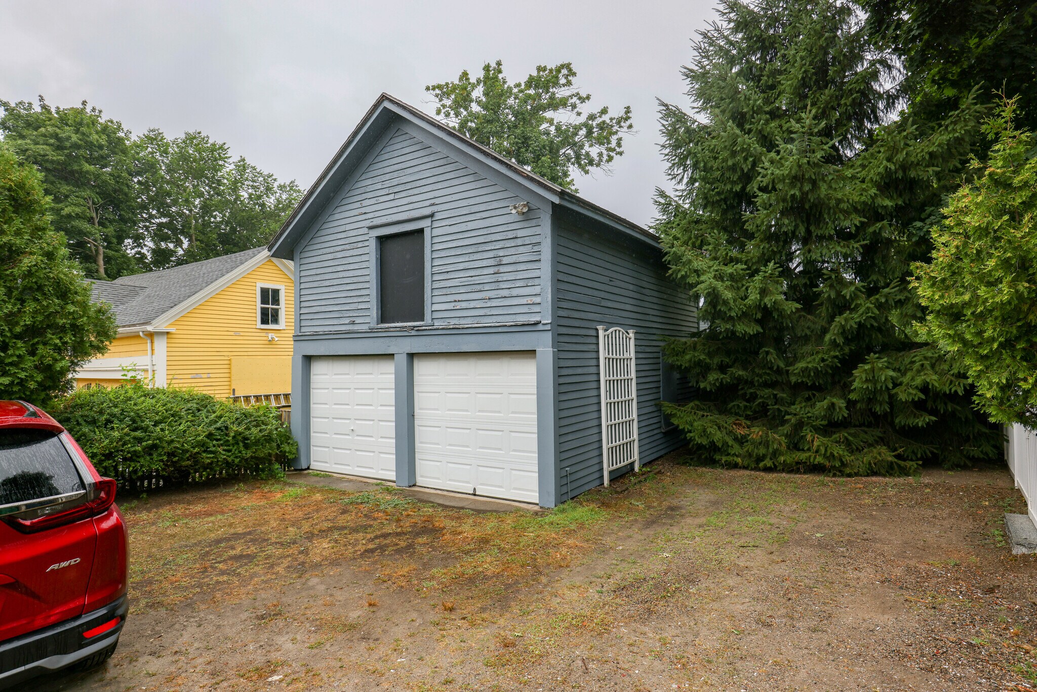 Building Photo - 13 Saint James St