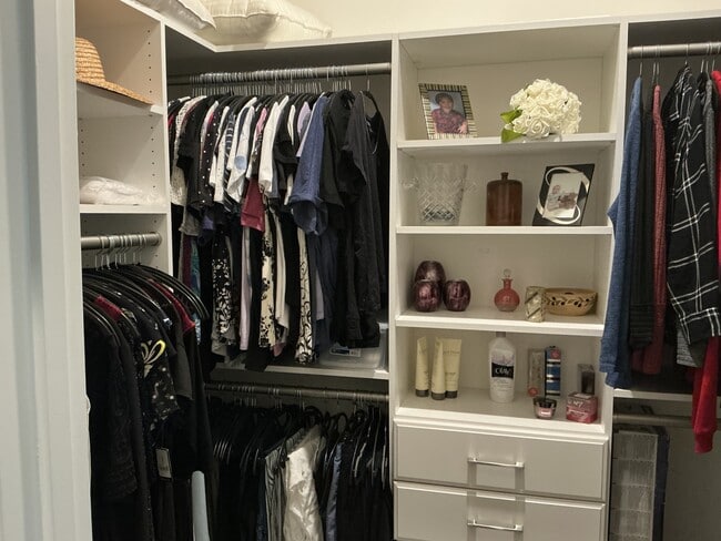 Building Photo - 291 North St