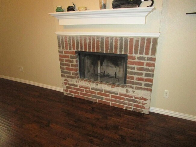Building Photo - 314 Lake Texoma Dr