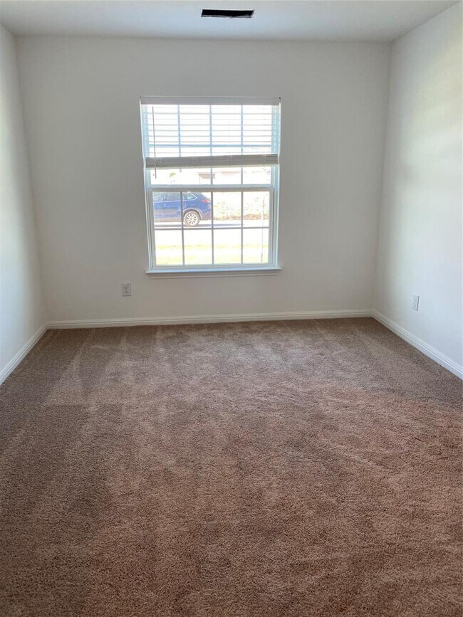 Building Photo - 18308 Speculator Ln