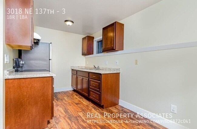 Building Photo - 3018 NE 137th St