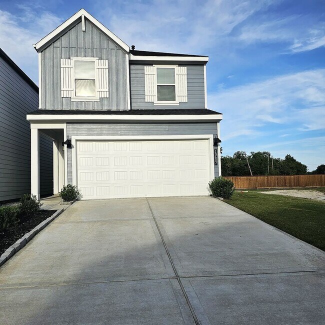 Primary Photo - 10607 Hadley Pk Trl