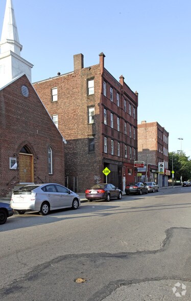 Building Photo - 608 Shawmut Ave