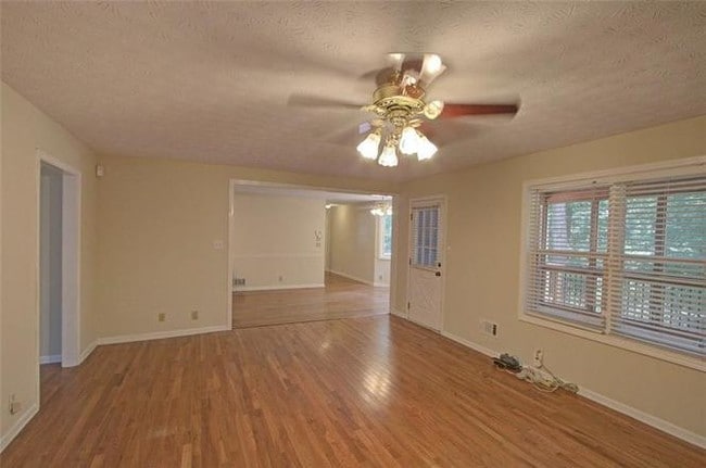 Building Photo - 1210 Rocky Rd