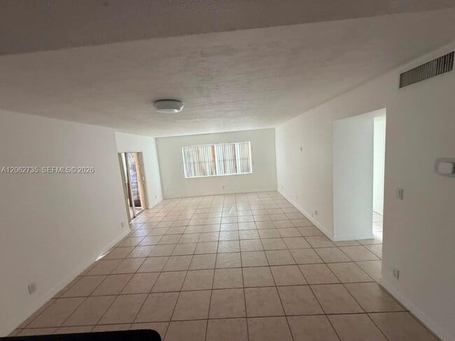 Building Photo - 12193 Royal Palm Blvd
