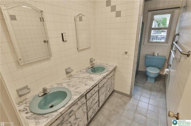 Building Photo - 900 Mine Lane Rd