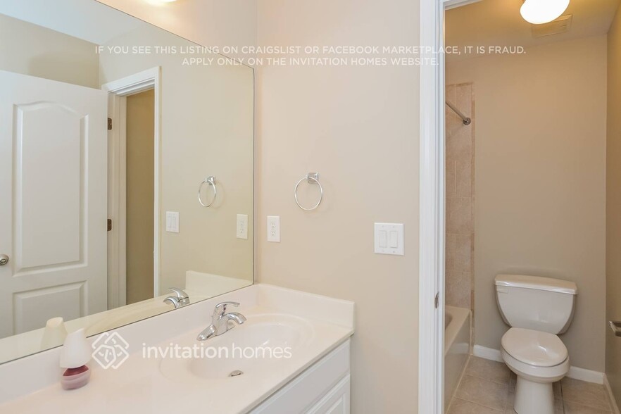 Building Photo - 734 Laurel W Ct