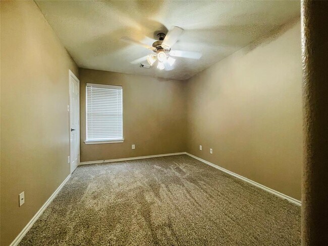 Building Photo - 13710 Clear Trail Ln