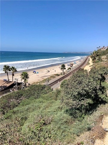 Building Photo - 423 Avenida Granada