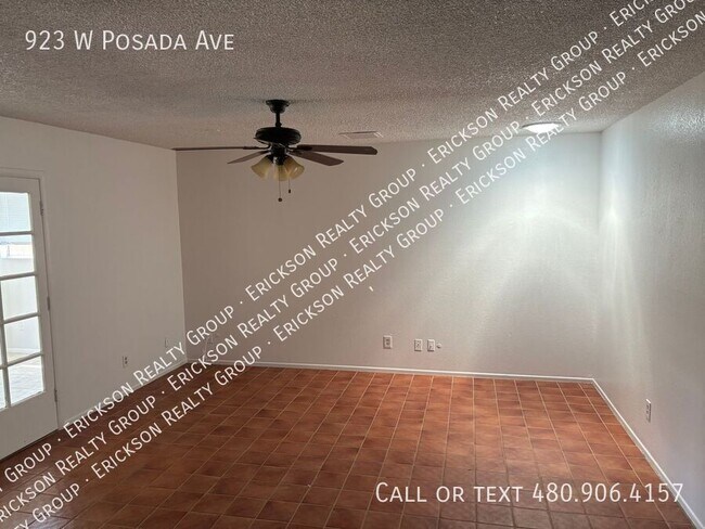 Building Photo - 923 W Posada Ave