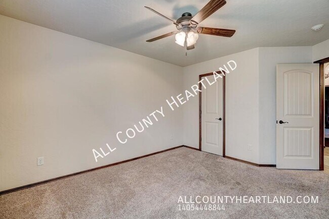 Building Photo - 232 SW 169th St