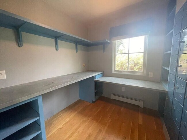 Building Photo - 1201 Escalante St