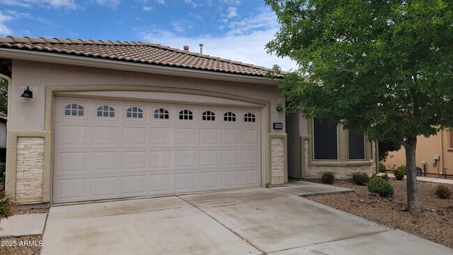 Primary Photo - 333 Bainbridge Dr