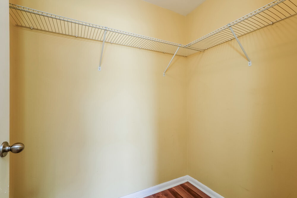 Building Photo - 502 Leeland Heights Blvd E