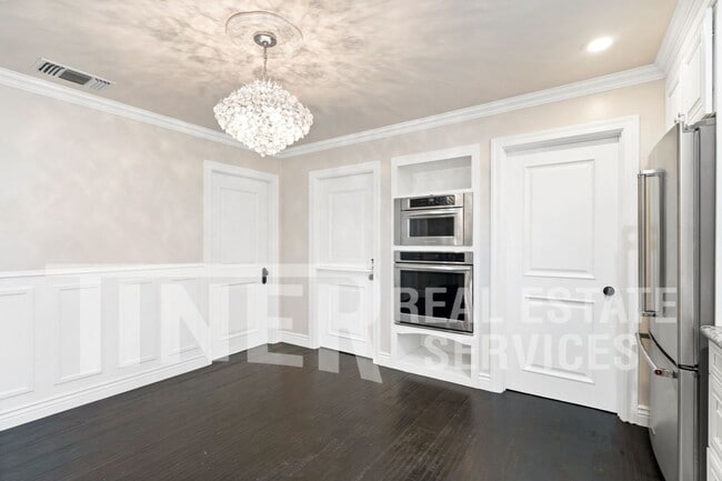 Building Photo - 4516 Sierra View Way