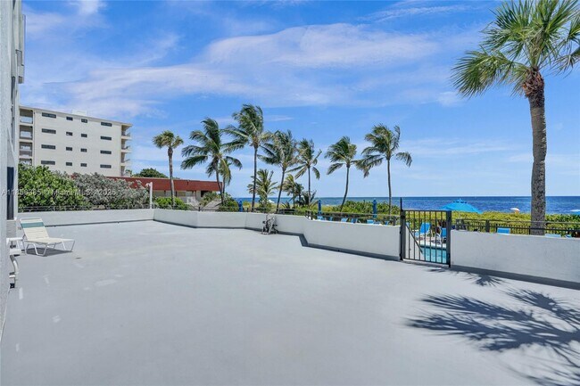 Building Photo - 1500 N Ocean Blvd