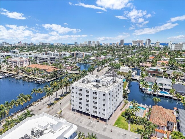Building Photo - 1770 E Las Olas Blvd
