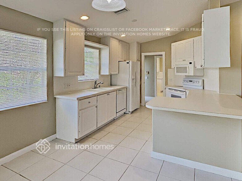 Building Photo - 8404 Cozumel Ln