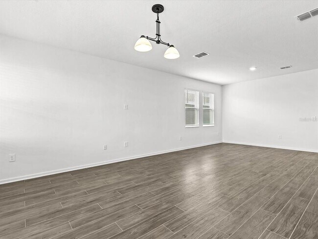 Building Photo - 2952 Armstrong Ave